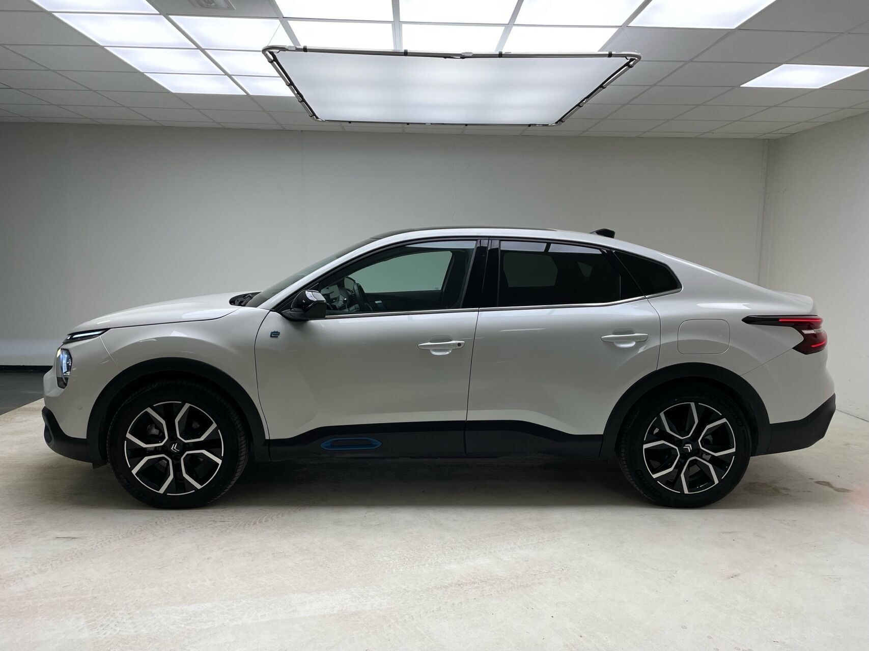 Citroën ë-C4 X EL Palais Sky 136HK 5d Aut.