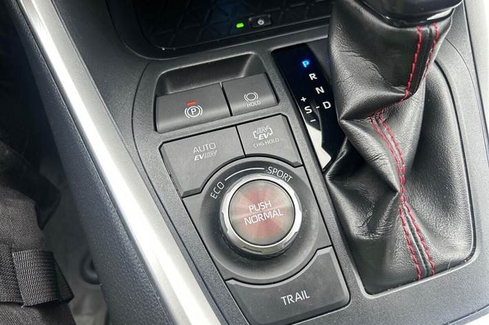 undefined Toyota RAV4 Plug-in fra 2020