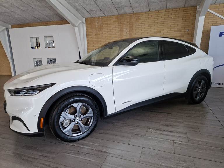 Ford Mustang Mach-E EL SR 269HK 5d Aut.