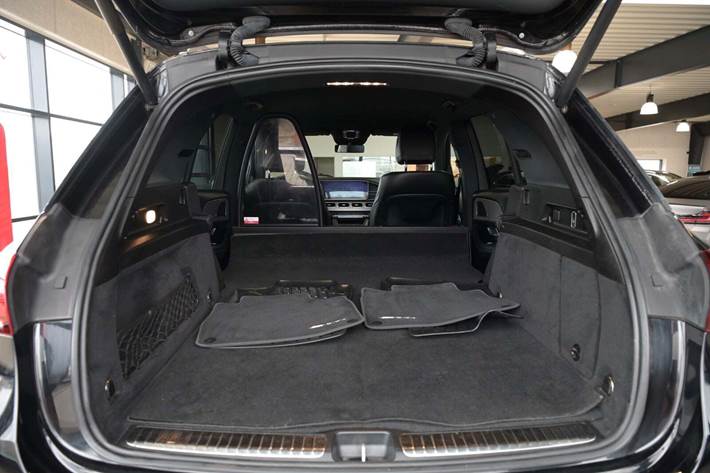 Sort Mercedes GLE350 d fra 2020