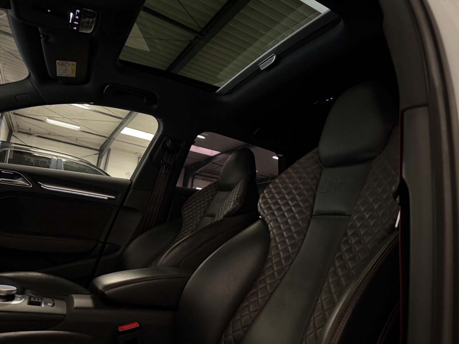 Audi RS3 2,5 TFSi Sportback quattro S-tr.