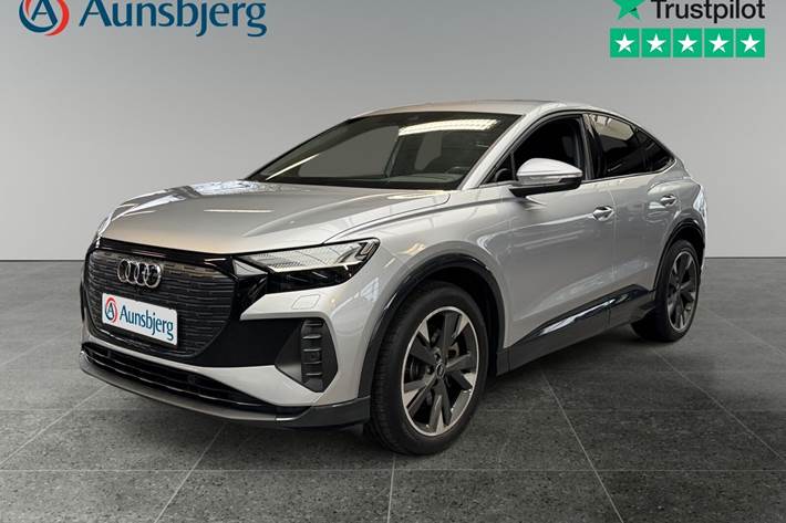 Sølv Audi Q4 e-tron fra 2023