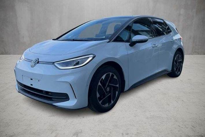 Hvid VW ID.3 fra 2025 set udefra