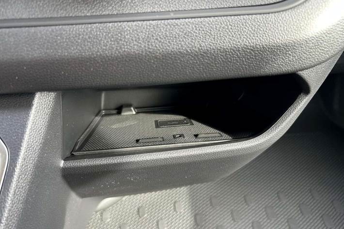 Hvid Renault Trafic fra 2025