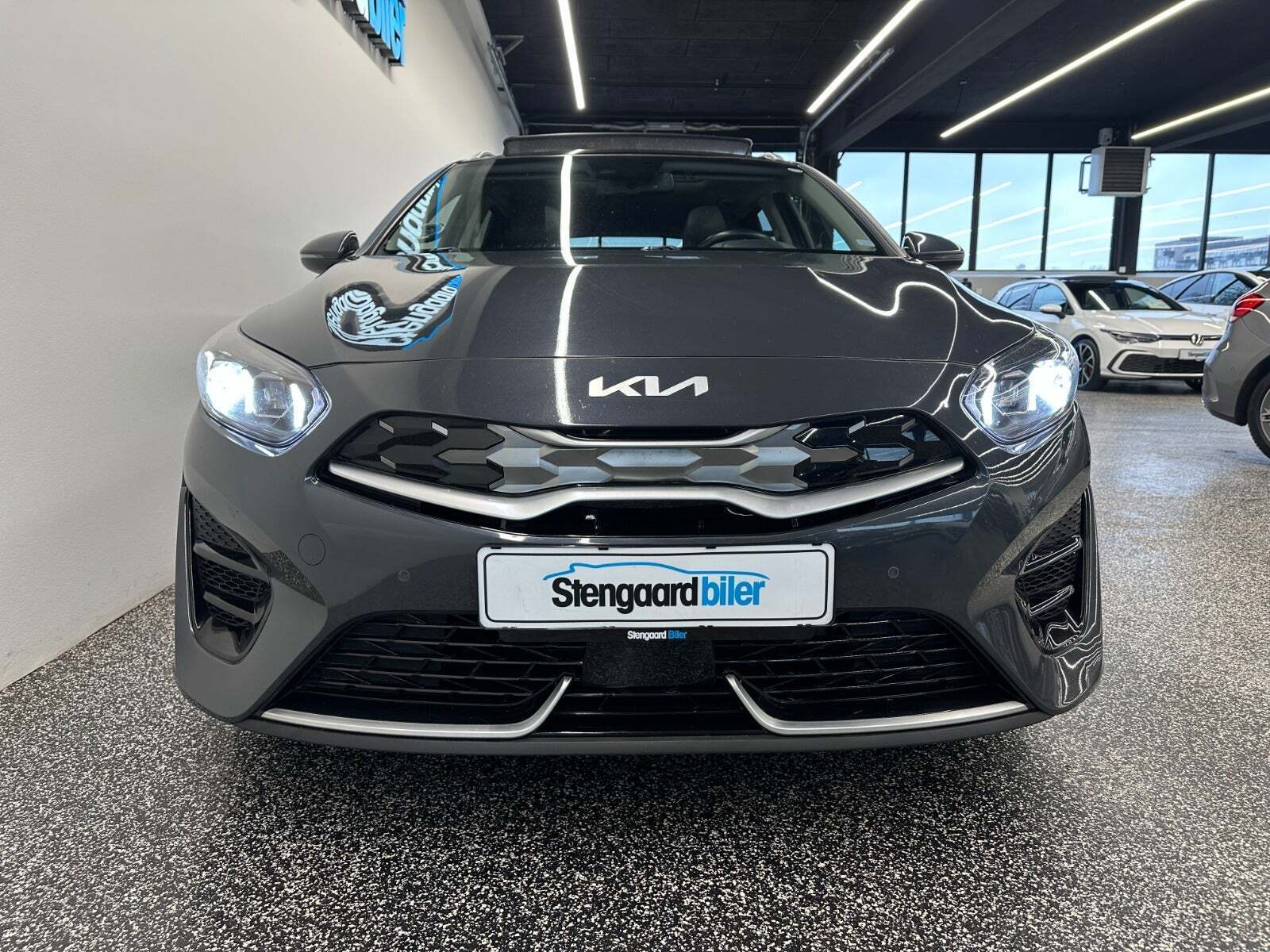 Kia Ceed 1,6 PHEV Upgrade Premium SW DCT