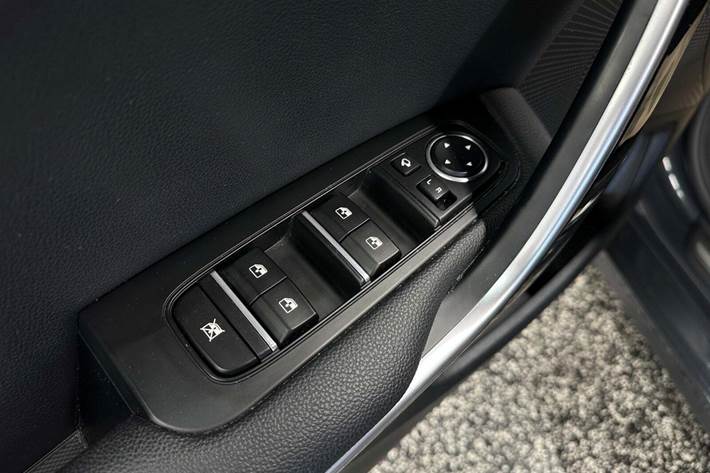 Sort Kia Ceed fra 2022