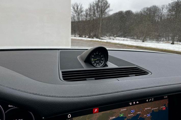 Hvid Porsche Panamera 4 fra 2021