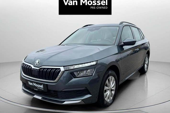 Grå Skoda Kamiq fra 2021 set udefra