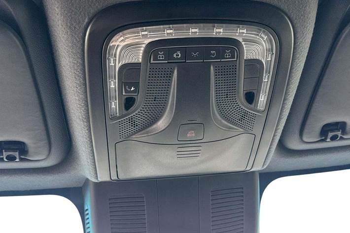 Hvid Mercedes Sprinter 317 fra 2023