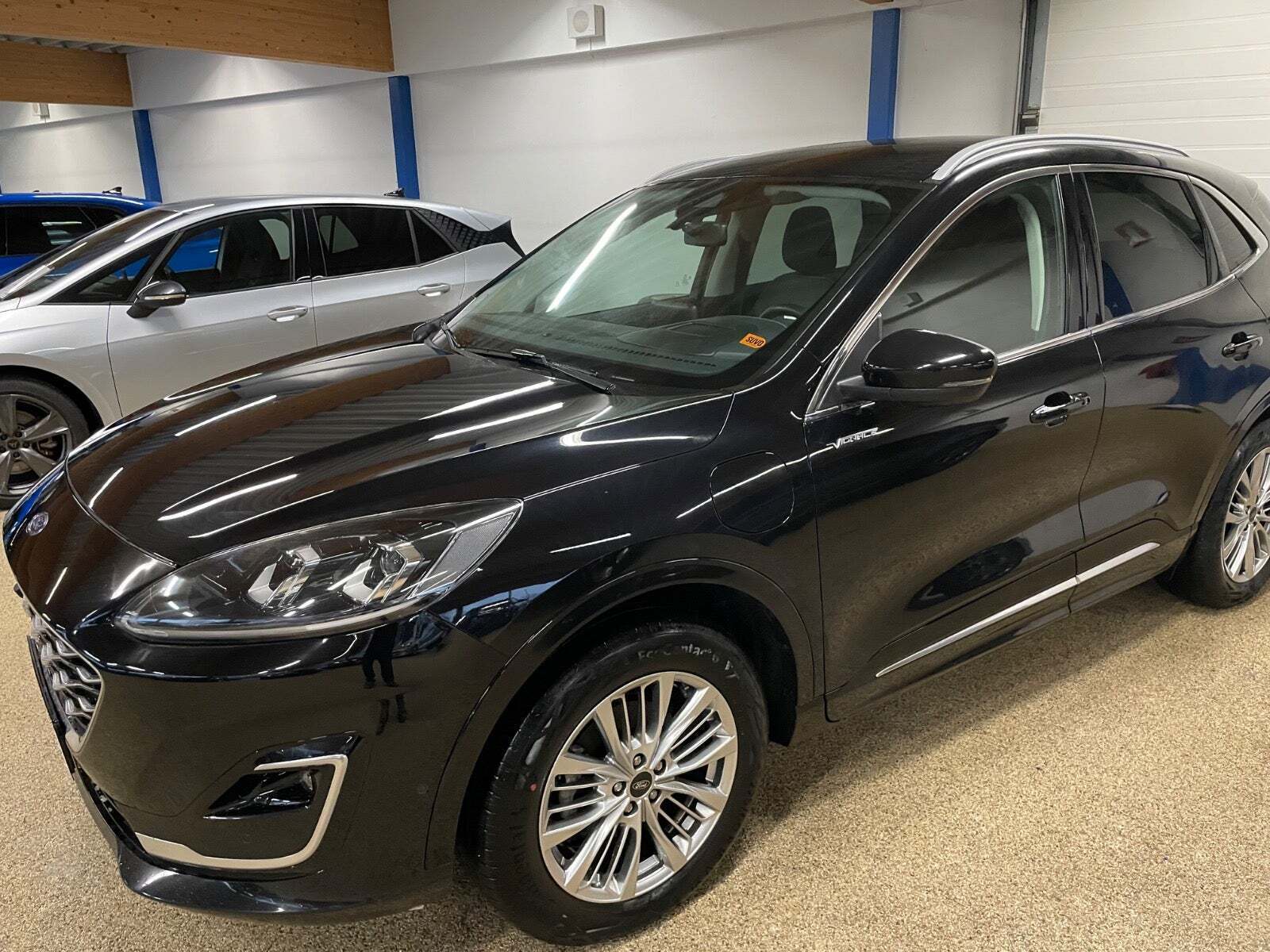 Ford Kuga 2,5 PHEV Vignale CVT