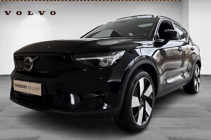Sort Volvo XC40 fra 2023 set udefra