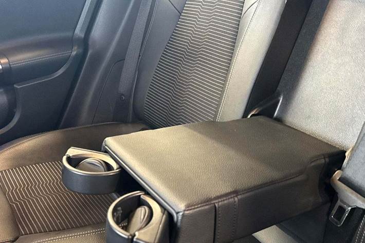 Hvid Mercedes EQA300 fra 2022