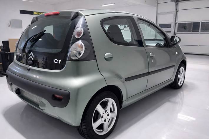 Grøn Citroën C1 fra 2012