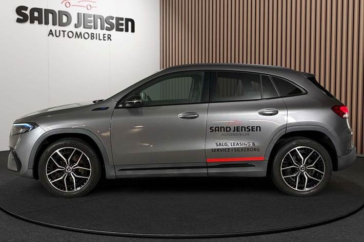 Grå Mercedes EQA250 fra 2022