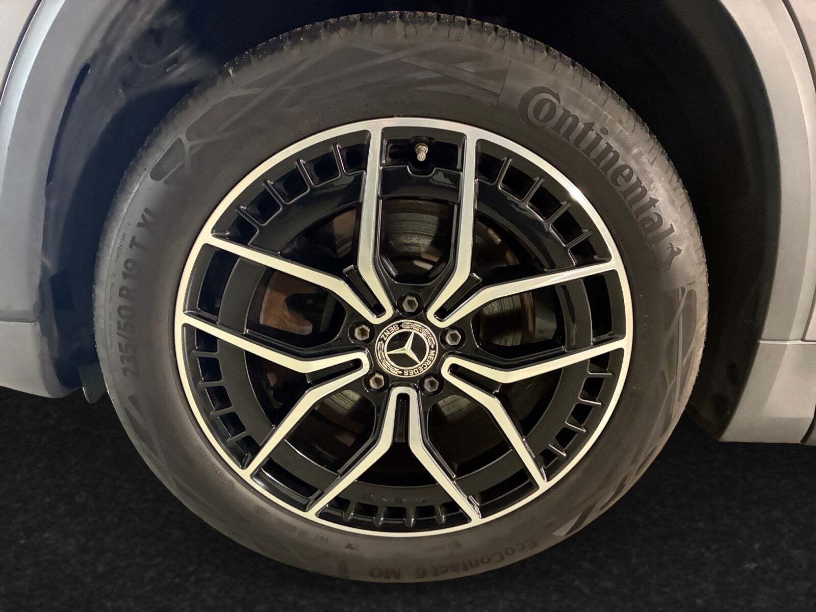 Grå Mercedes EQA250 fra 2022