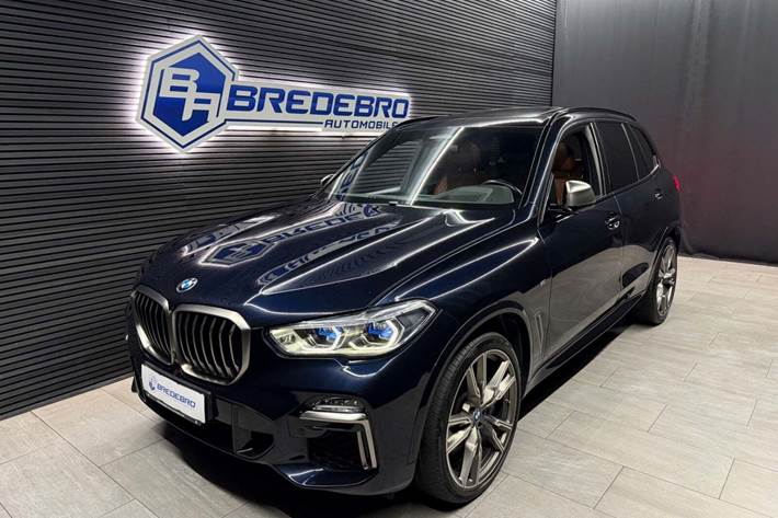 Sort BMW X5 fra 2018 set udefra