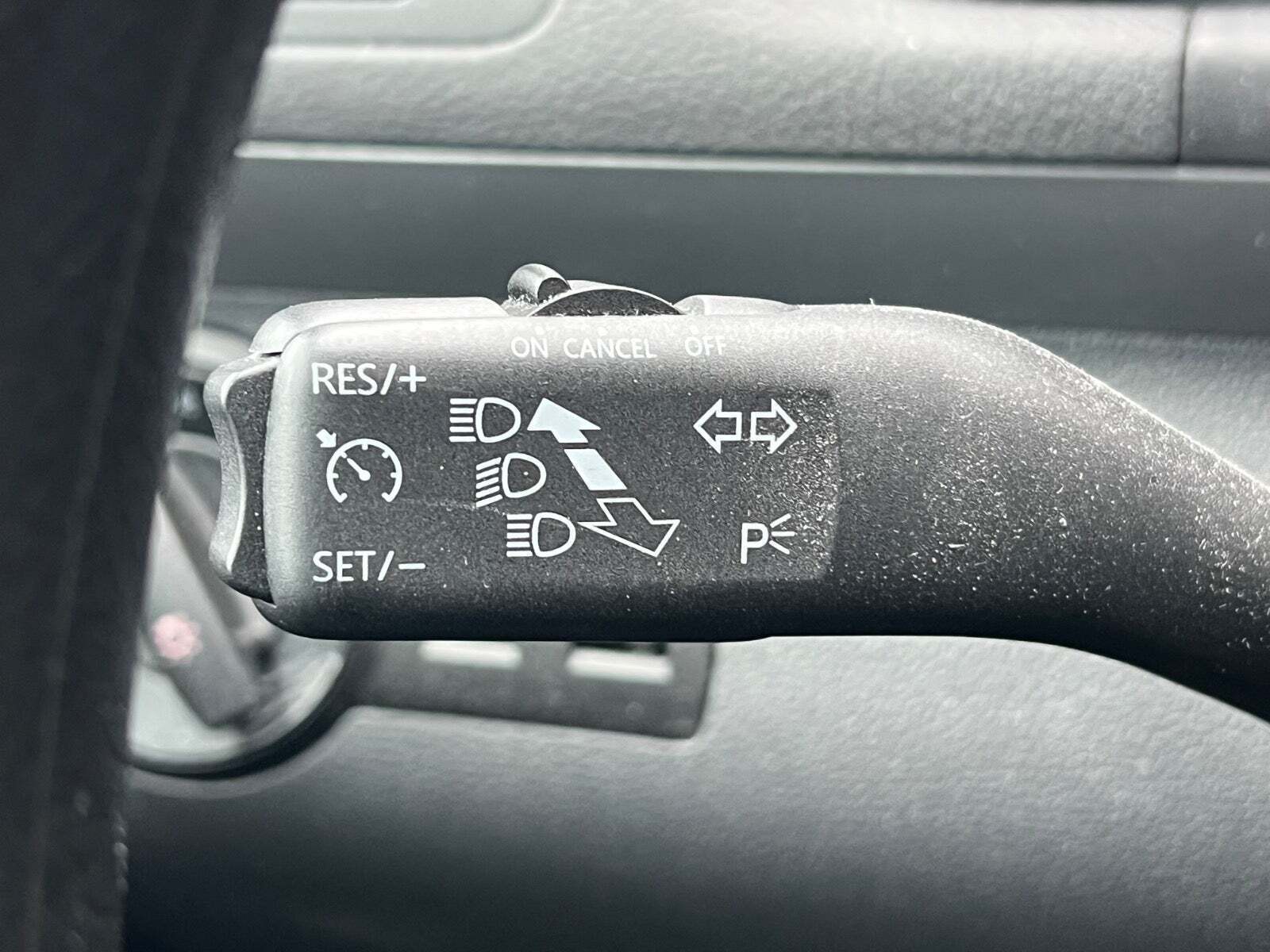 Sort VW Touran fra 2006