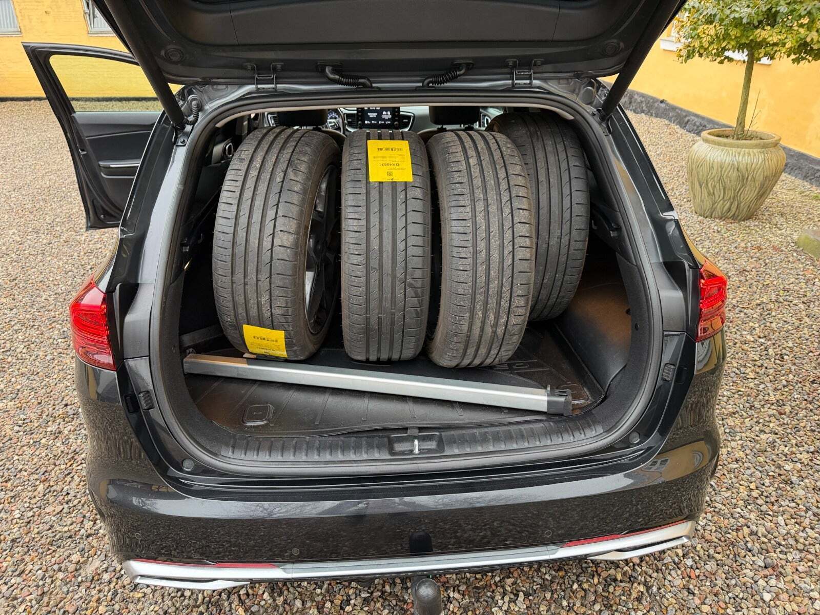 Sort Kia Ceed fra 2022