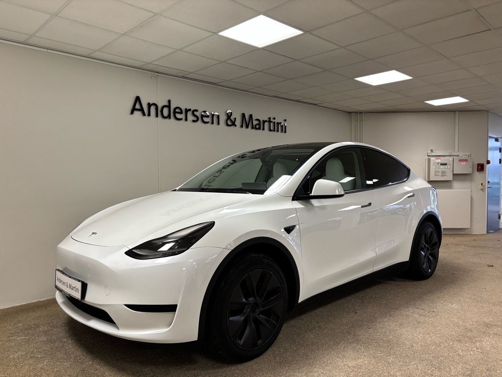 Tesla Model Y EL Long Range RWD 340HK 5d Aut.
