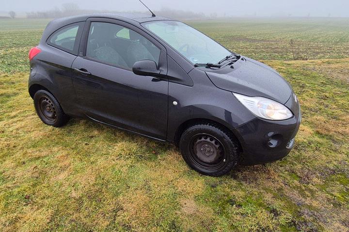 Sort Ford Ka fra 2014
