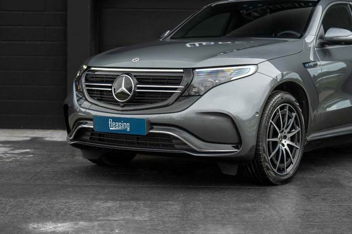 Grå Mercedes EQC400 fra 2020