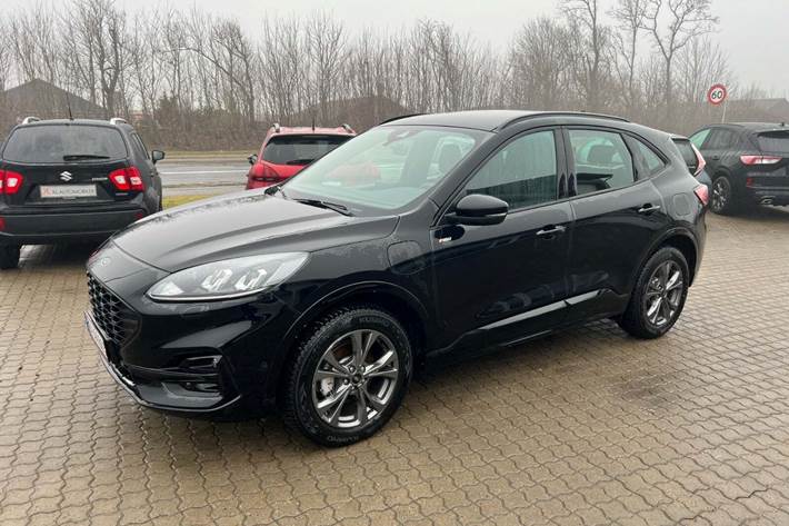 Sort Ford Kuga fra 2022