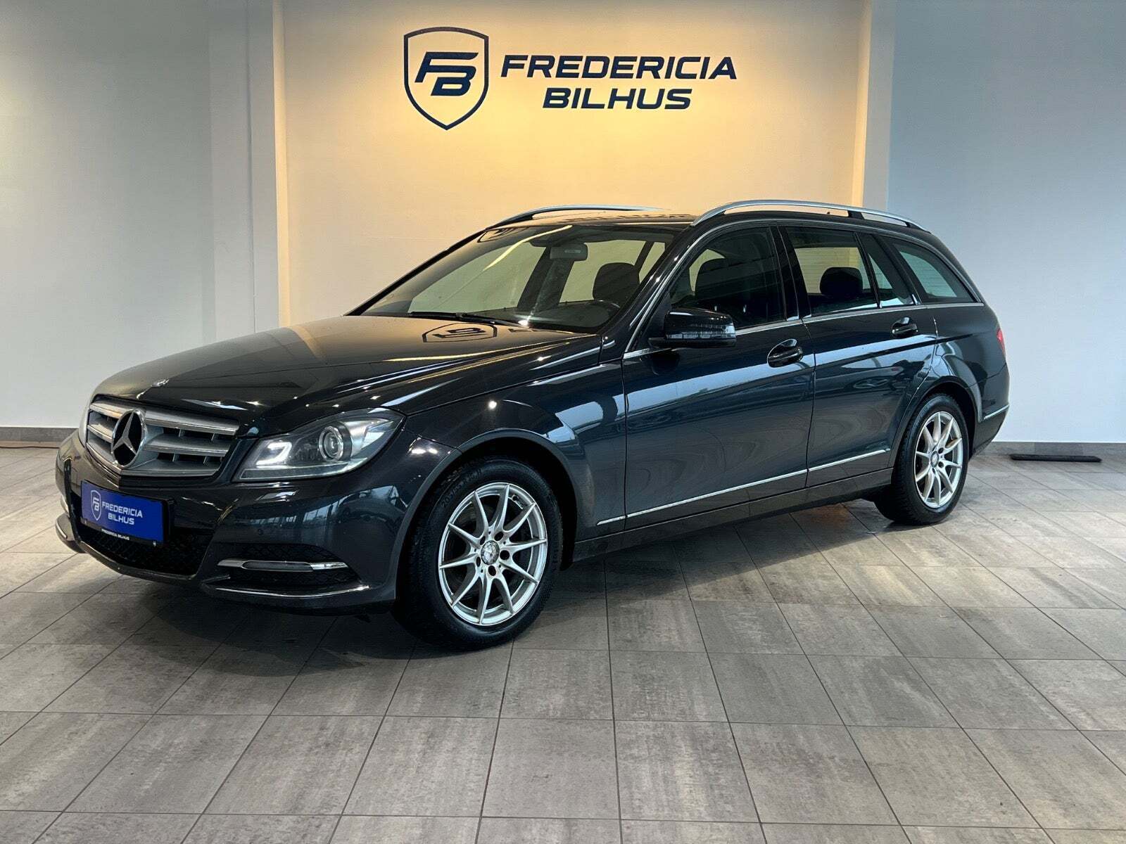 Mercedes C200 2,2 CDi Avantgarde AMG stc. aut.