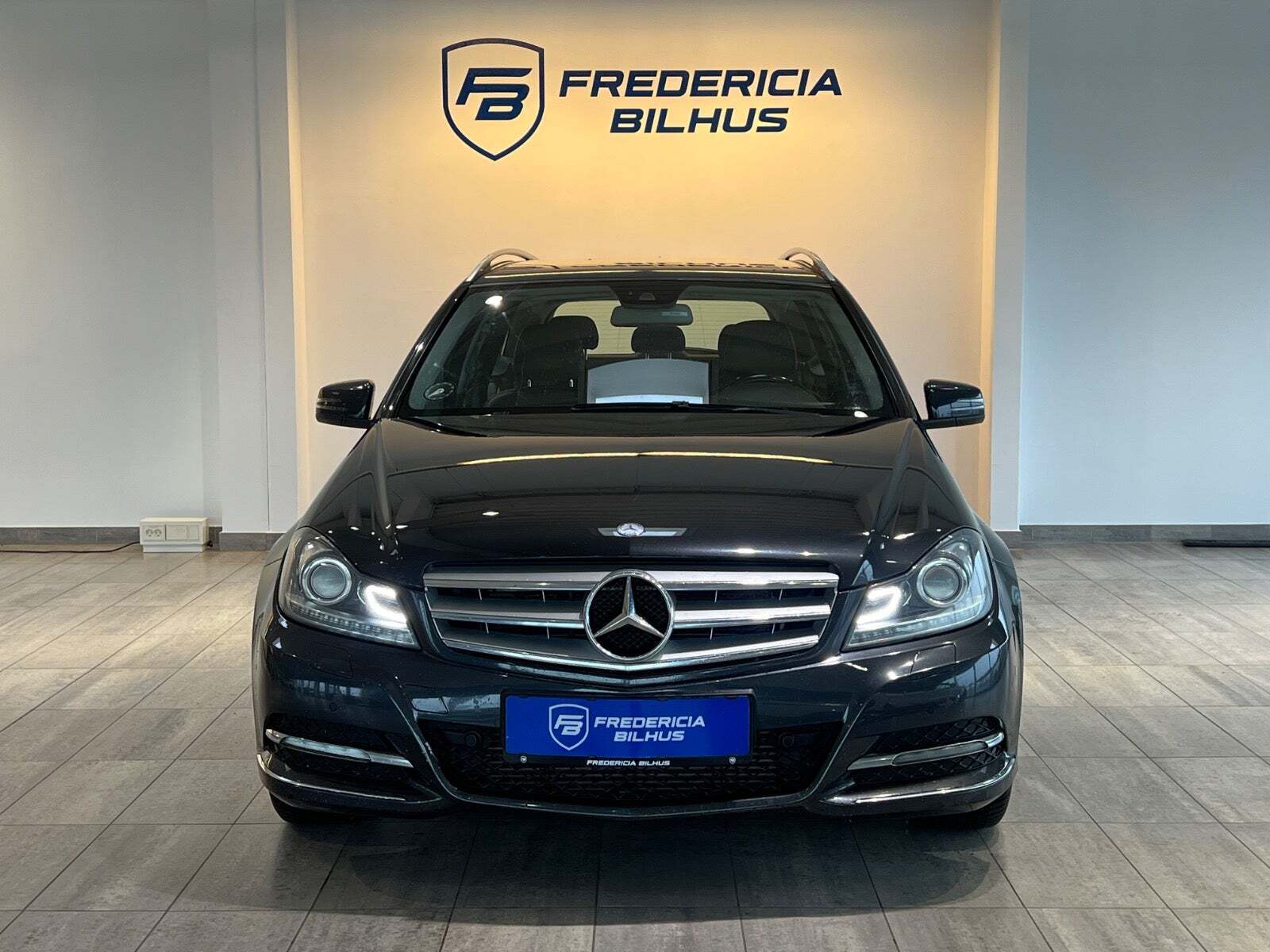 Mercedes C200 2,2 CDi Avantgarde AMG stc. aut.