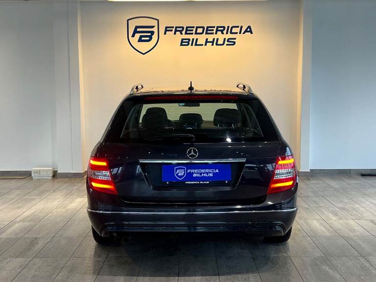 Mercedes C200 2,2 CDi Avantgarde AMG stc. aut.