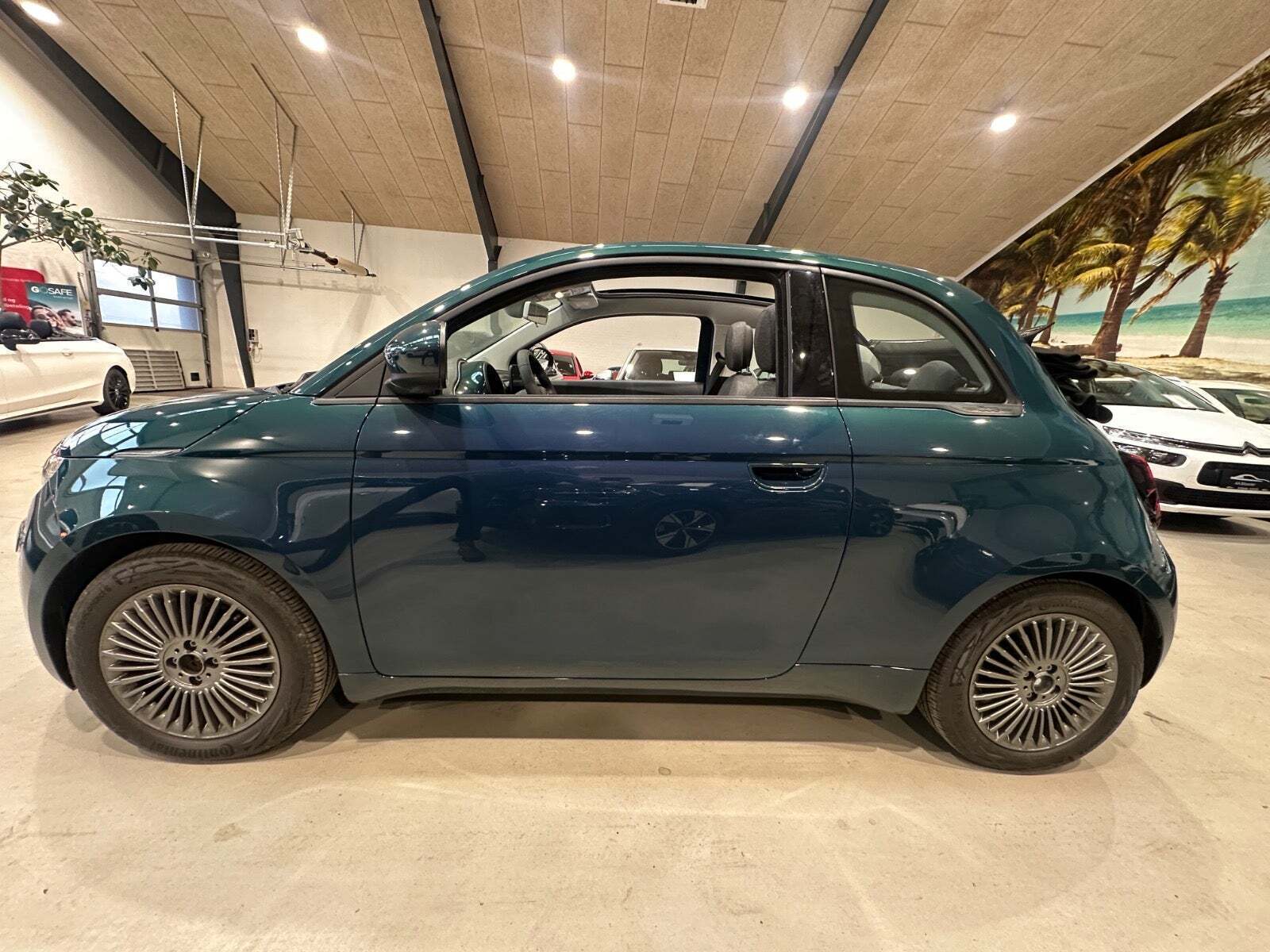 Fiat 500e 42 Icon Cabrio