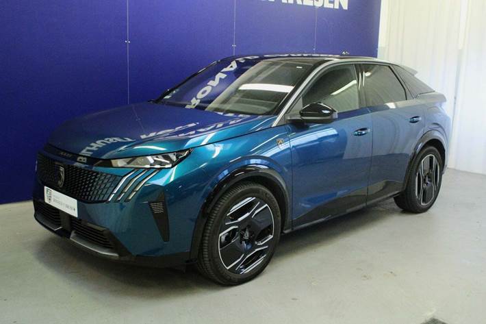 Blå Peugeot e-3008 fra 2025