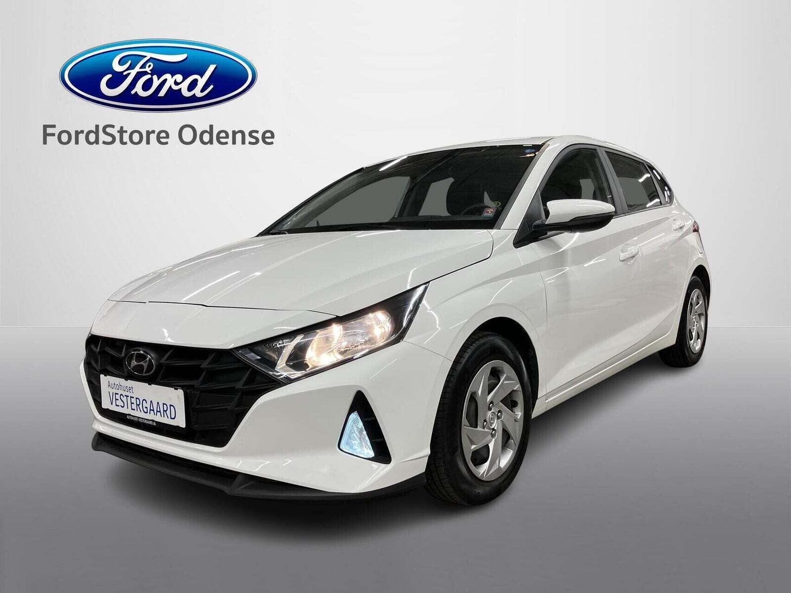Hvid Hyundai i20 fra 2022