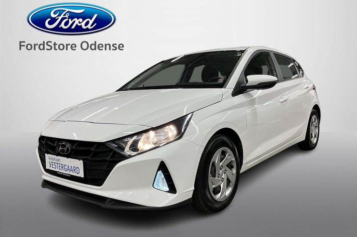 Hvid Hyundai i20 fra 2022