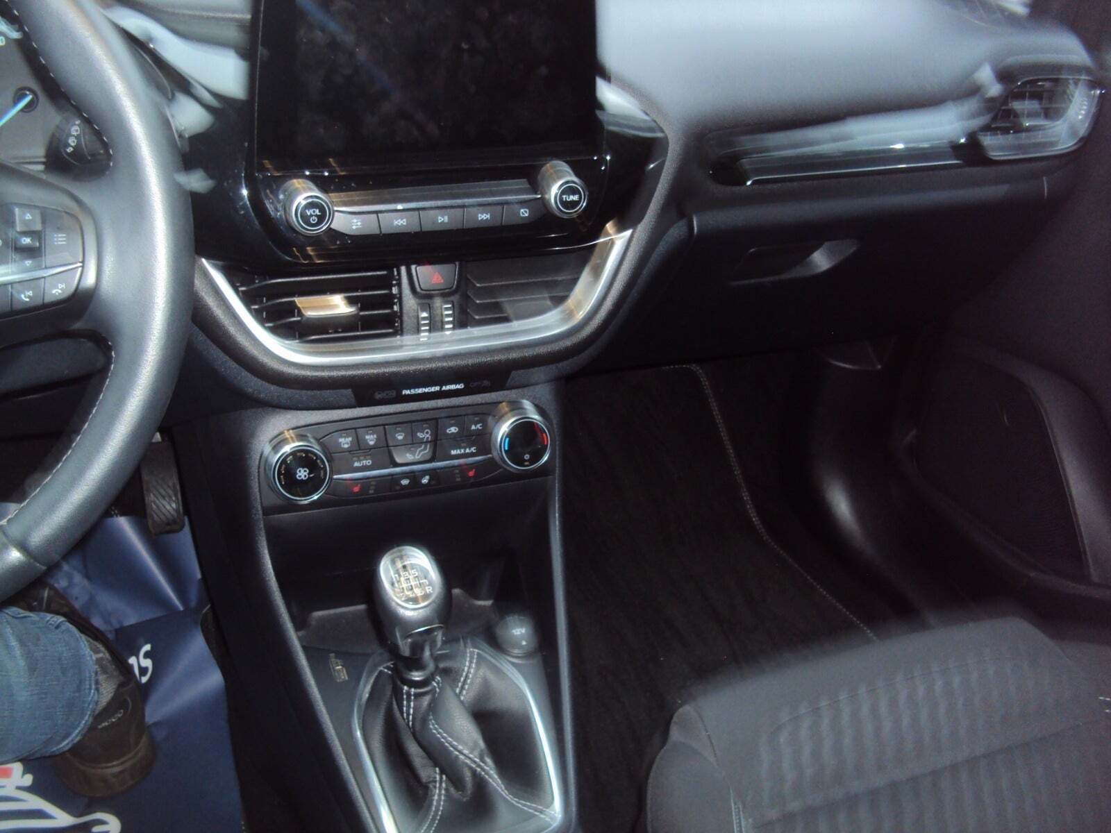 Grå Ford Fiesta fra 2020