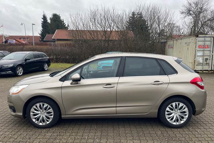 Orange Citroën C4 fra 2012
