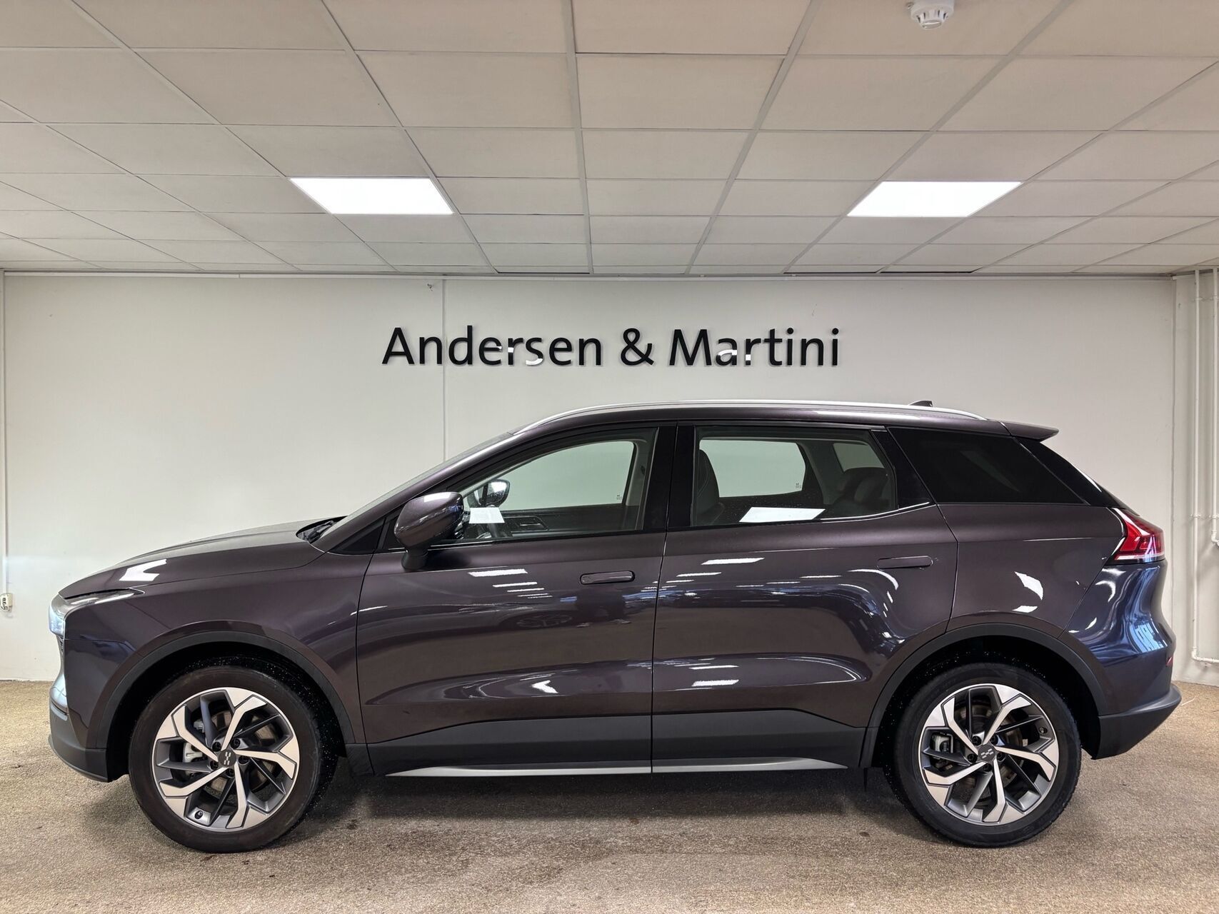 Aiways U5 EL Premium 204HK 5d Aut.