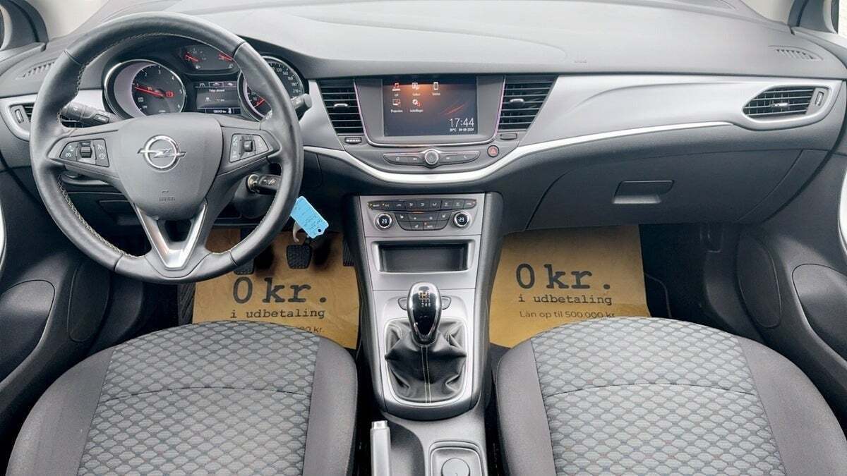 undefined Opel Astra fra 2019