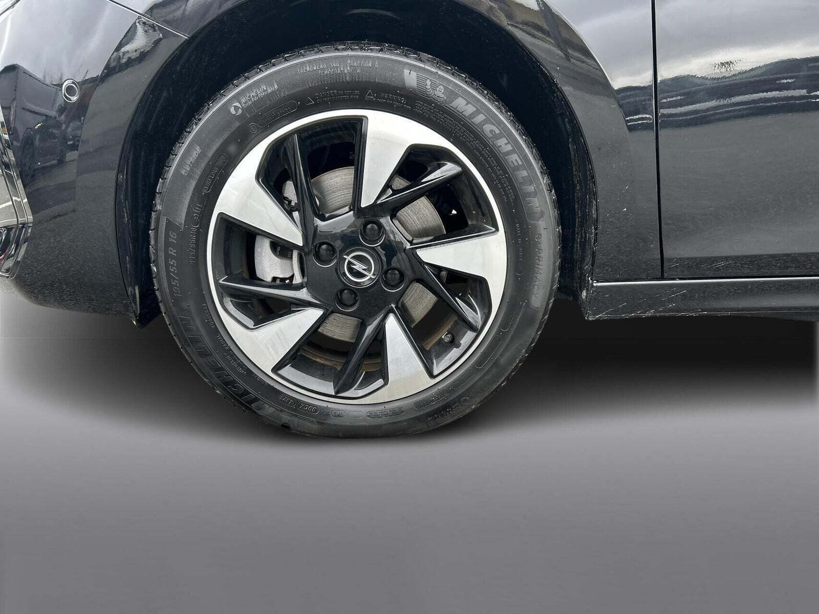 Sort Opel Corsa-e fra 2024