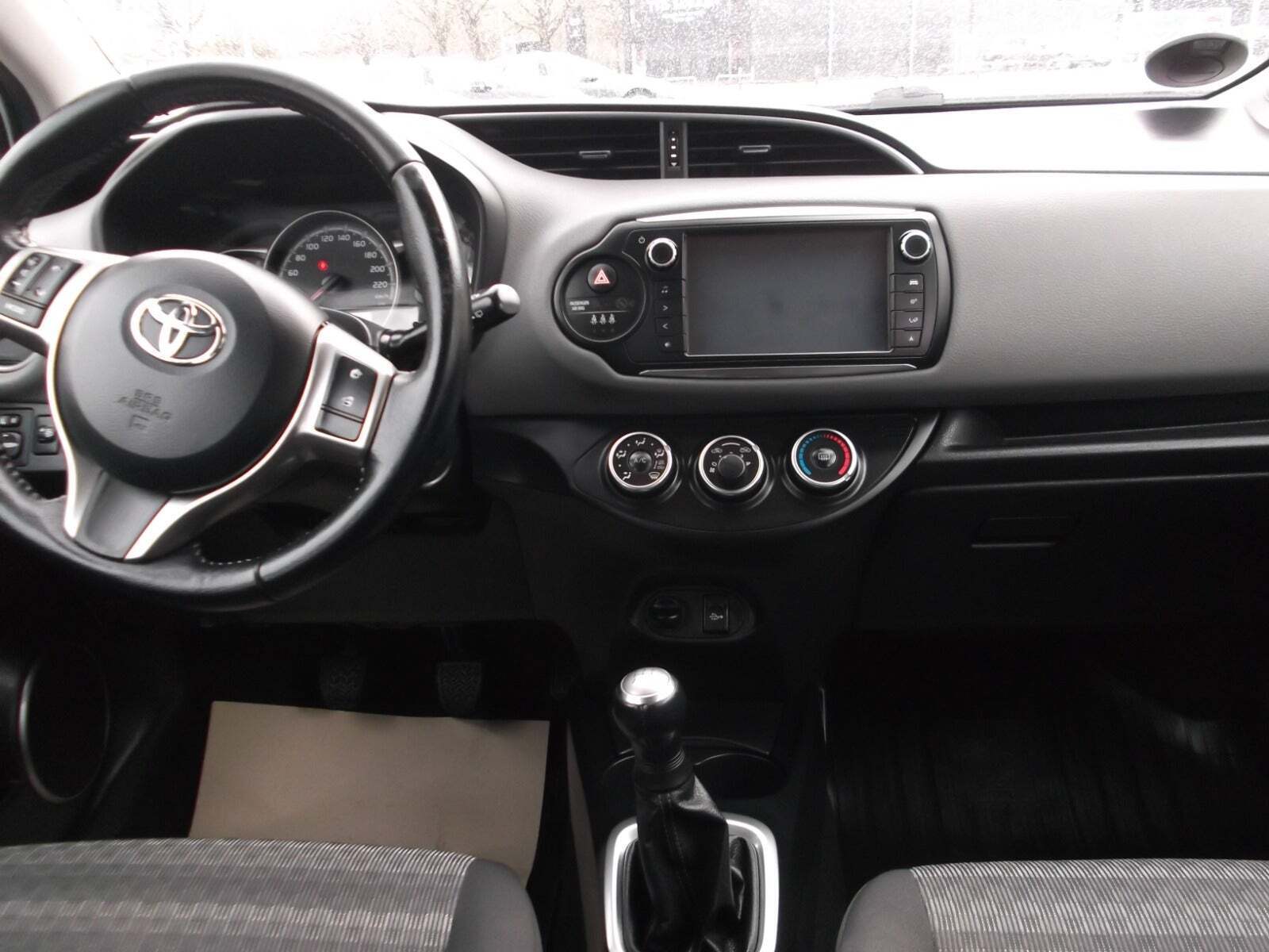 Toyota Yaris 1,0 VVT-i T2