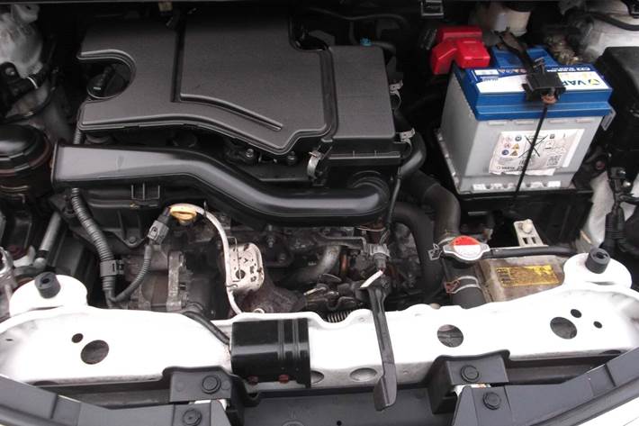 Hvid Toyota Yaris fra 2016