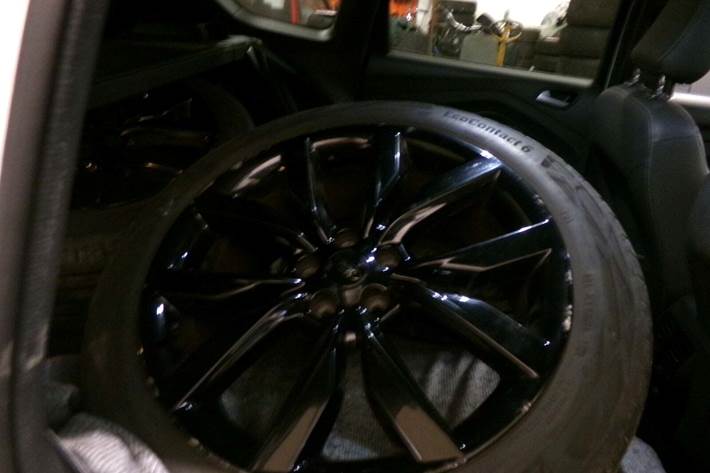 Hvid Ford Kuga fra 2017