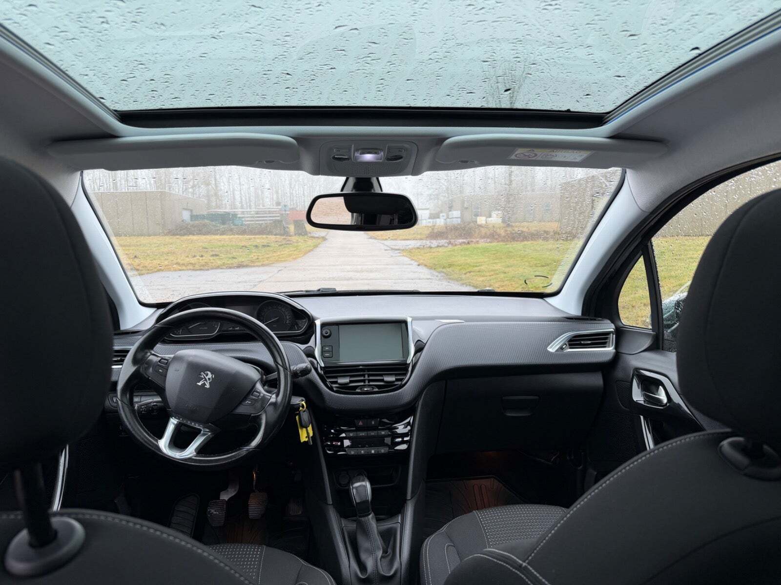 Peugeot 208 1,6 BlueHDi 100 Allure Sky