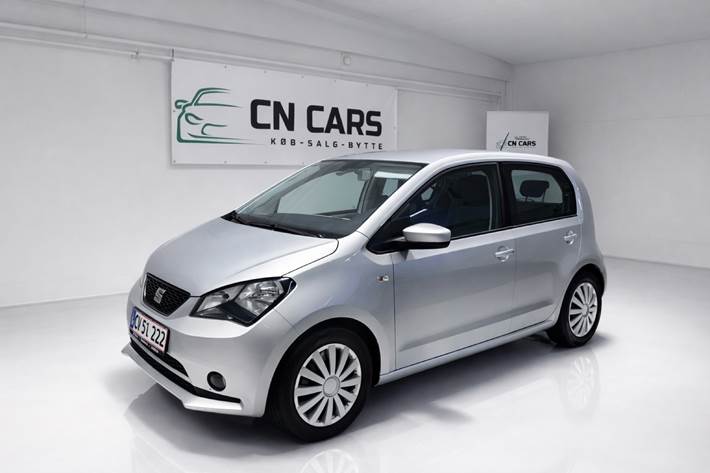 Sølv Seat Mii fra 2015 set udefra