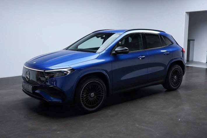 Blå Mercedes EQA250+ fra 2025
