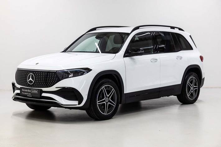 Hvid Mercedes EQB250+ fra 2026 set udefra