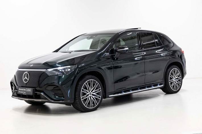 Grøn Mercedes EQE350 SUV fra 2025 set udefra