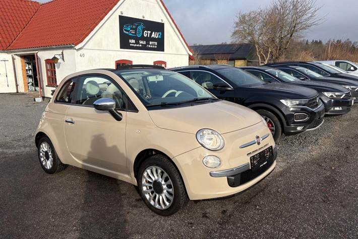 Beige Fiat 500C fra 2015