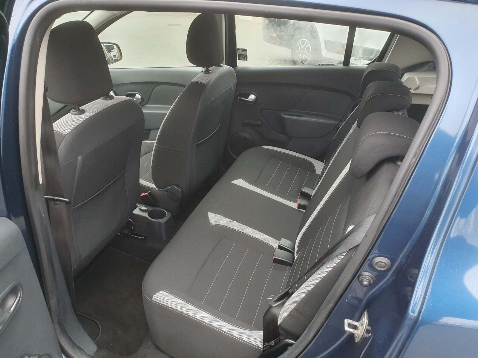 Blå Dacia Sandero Stepway fra 2018