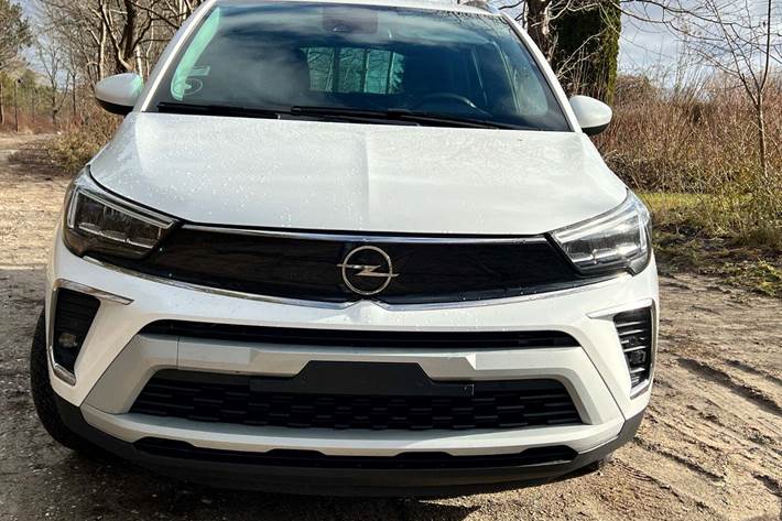 Hvid Opel Crossland X fra 2021