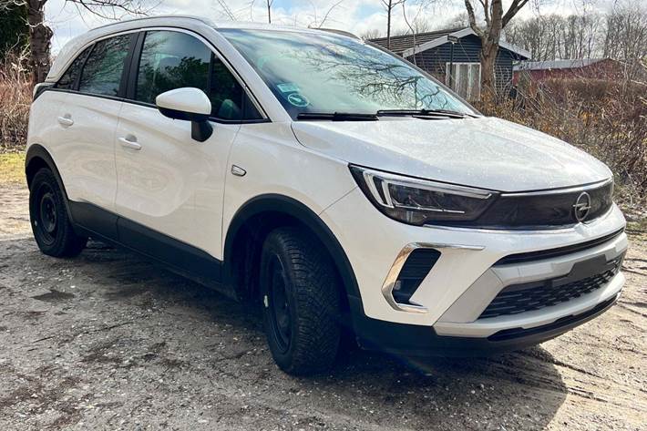 Hvid Opel Crossland X fra 2021